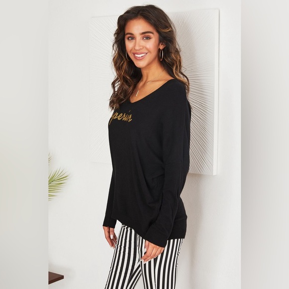 (2207-SUP-BLK) SUPERIOR LOGO V-NECK L/S KNIT SWEATER - Picture 2 of 4